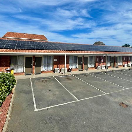 Werribee Motel And Apartments Exteriör bild