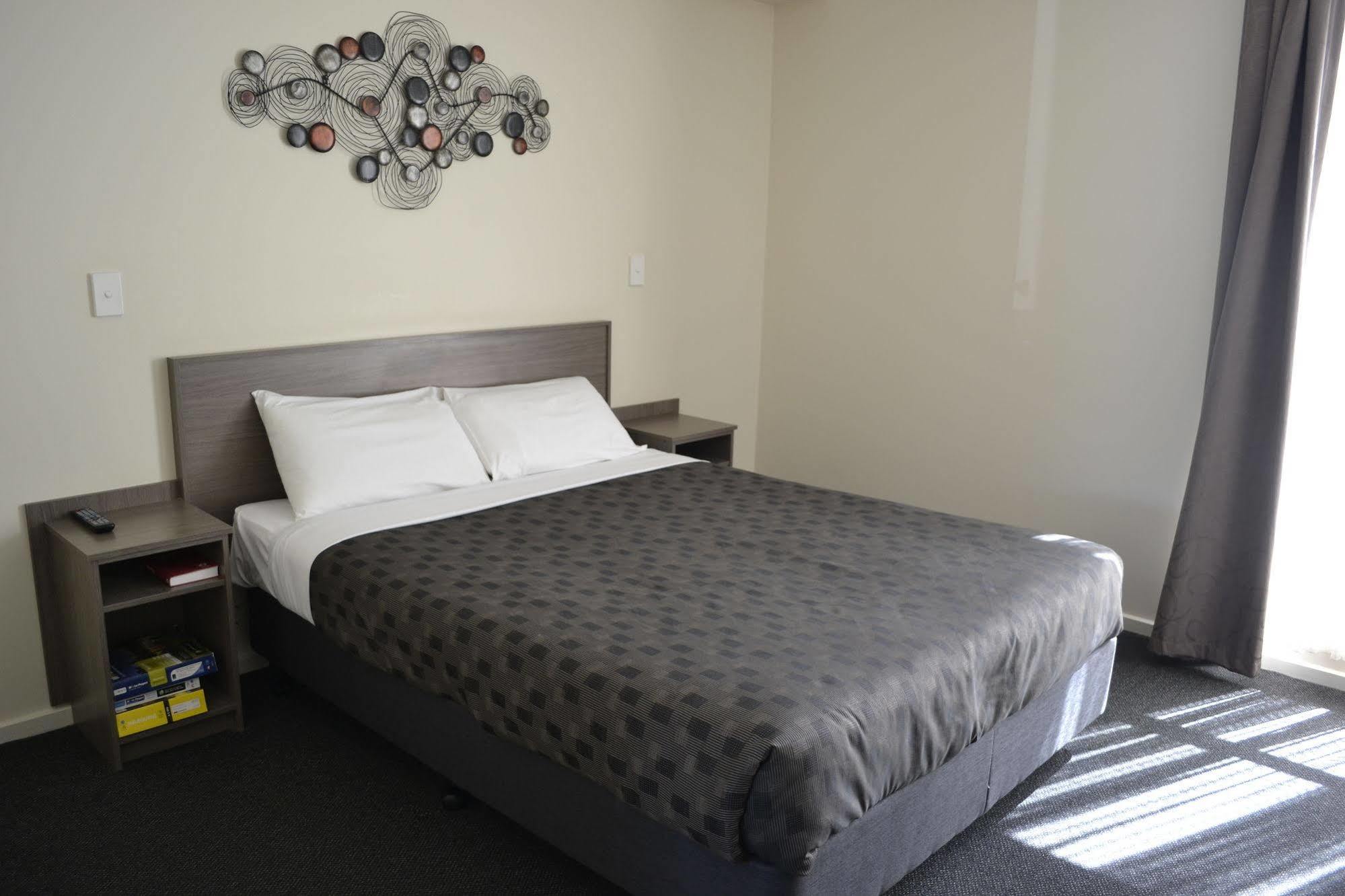 Werribee Motel And Apartments Exteriör bild