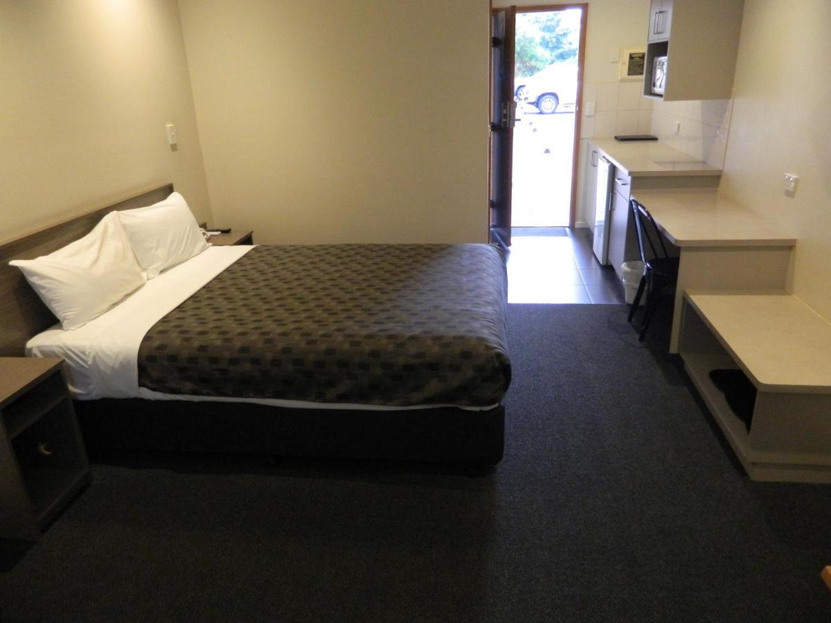Werribee Motel And Apartments Exteriör bild